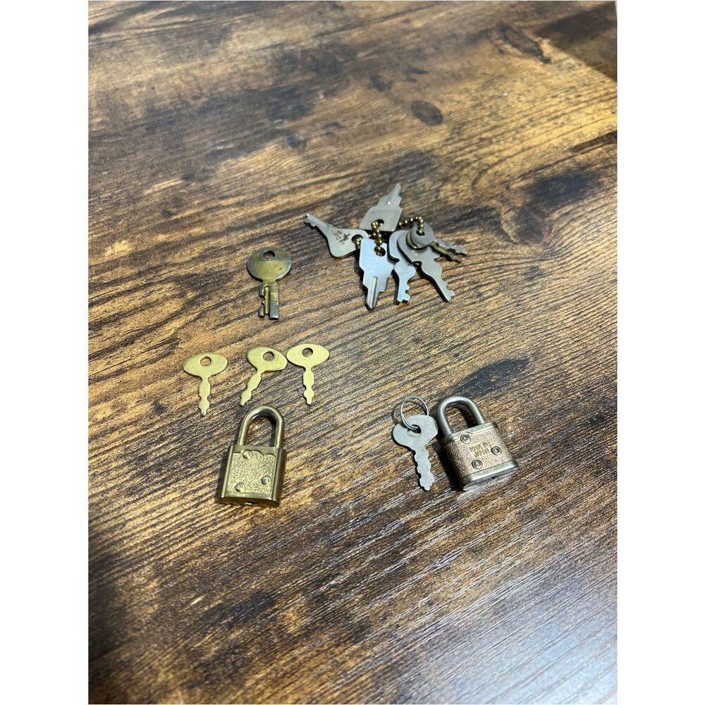 Small Vintage Lock and Key Lot, mini padlocks